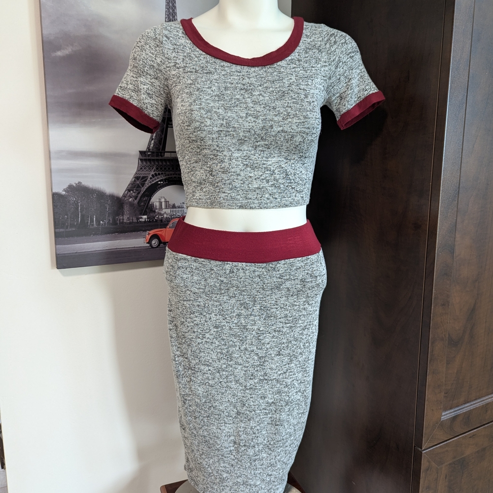 Elegant Gray and Red Women's Pencil Skirt Set